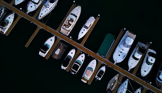 a group of boats parked next to each other